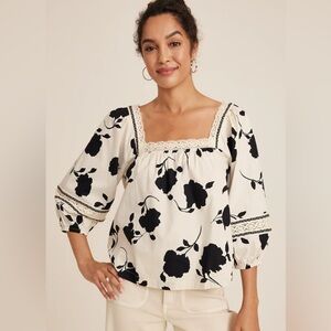 NWT square neck cream and black floral 3/4 puff sleeve blouse 3X